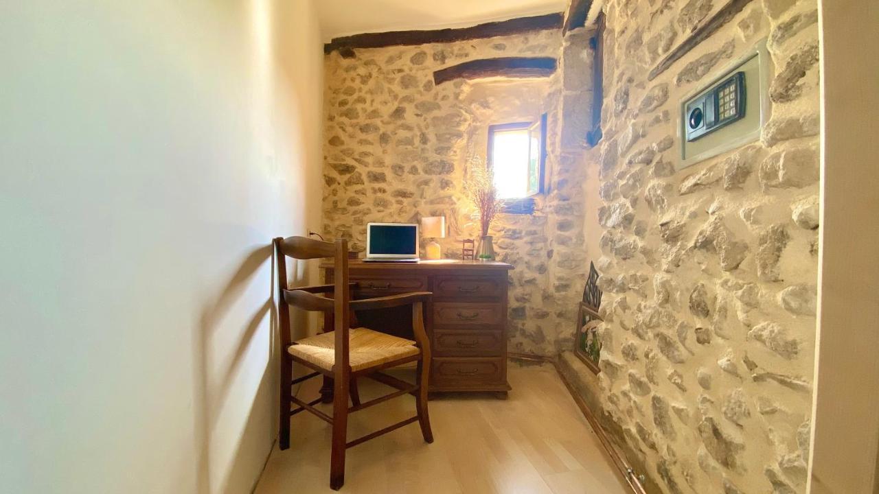 La Joannassiene, Maison Ardechoise De Caractere Exterior foto